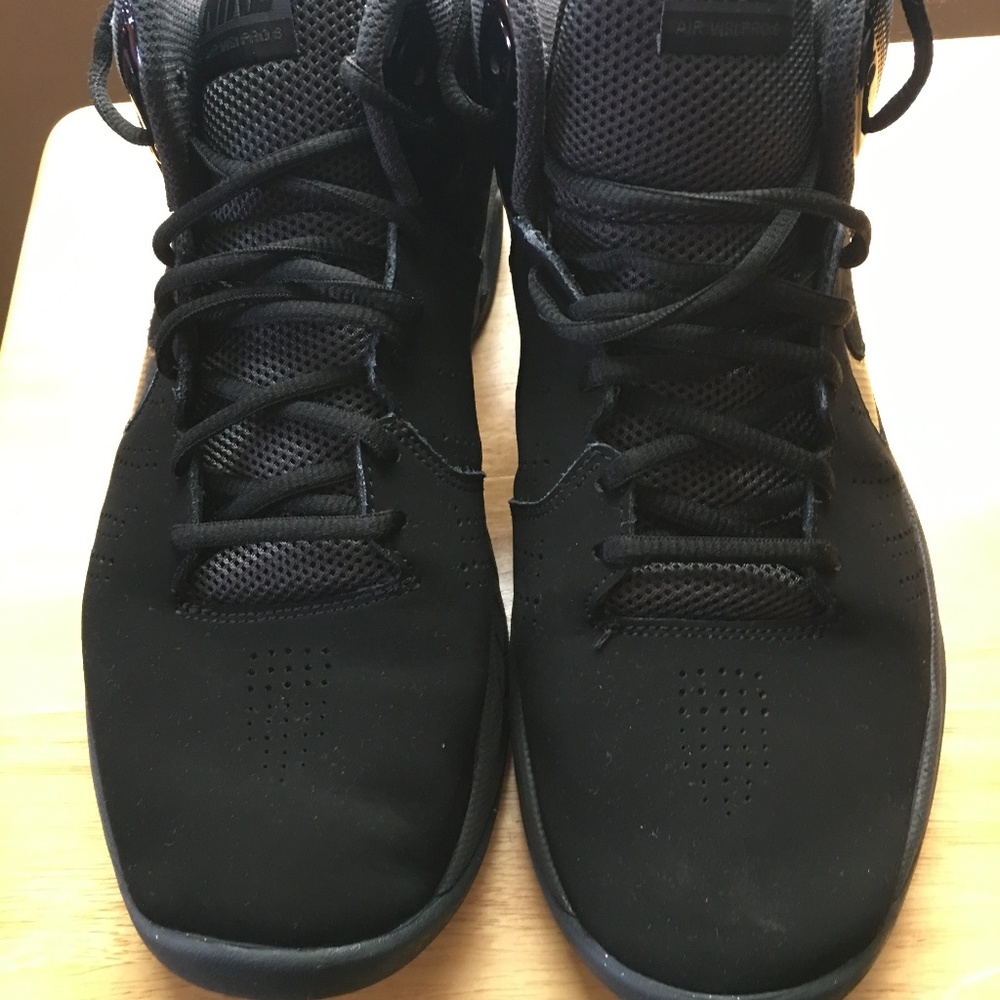 tennis shoes